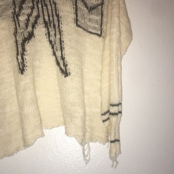 Wild Fox Distressed Sweater - Picture 4 of 4